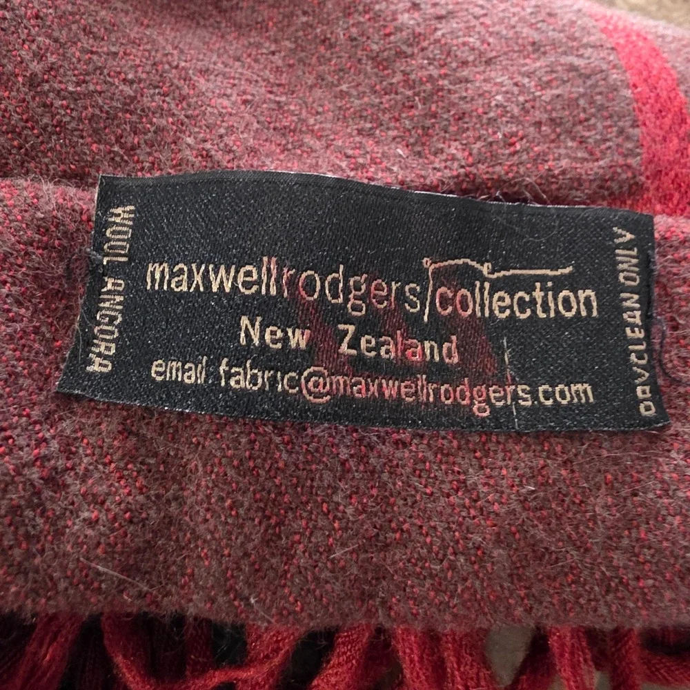 Maxwell Rodgers New Zealand Wool & Angora Throw Blanket Red Koru Wave 54x70